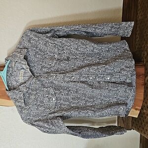 Roper long-sleeved snap shirt. Size L